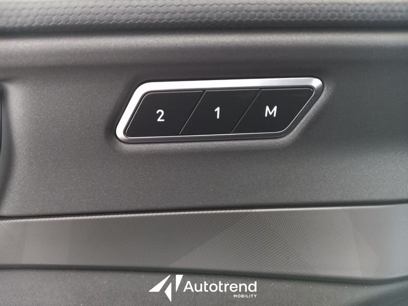 Lynk & Co 01  MY22 PHEV 1.5 Plug-In Hybrid 261 CV Automatica NAVI TETTO LED