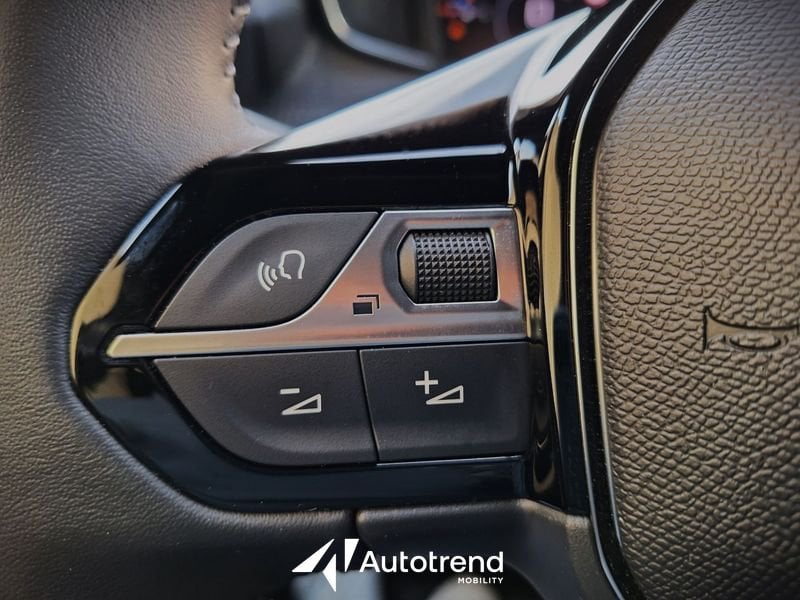 Peugeot 2008  1.2 PureTech 100 CV LED Allure S&S