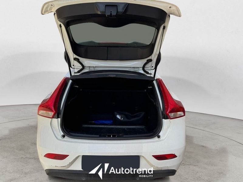 Volvo V40  D2 120 CV NAVI Business In Conto Vendita