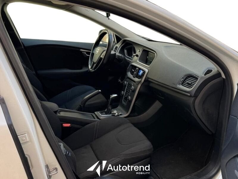Volvo V40  D2 120 CV NAVI Business In Conto Vendita
