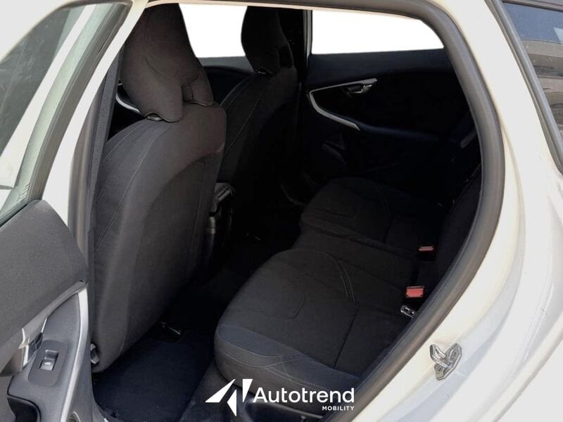 Volvo V40  D2 120 CV NAVI Business In Conto Vendita