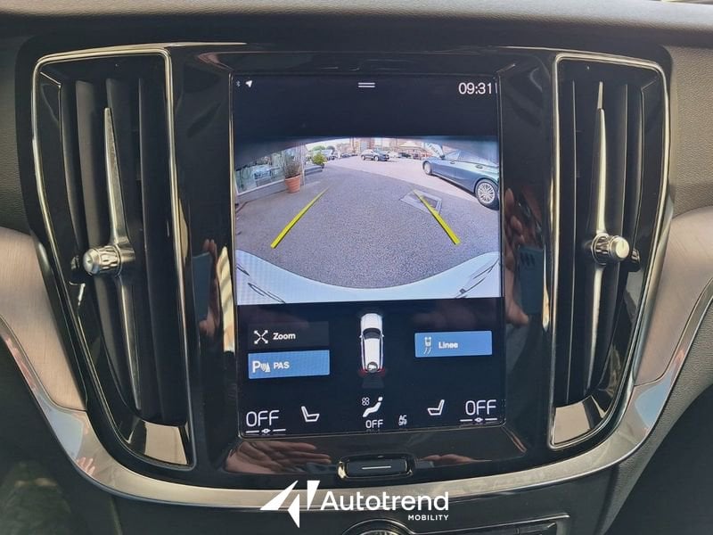 Volvo V60  B4 197+14 CV Mild Hybrid Diesel Automatica Momentum Business