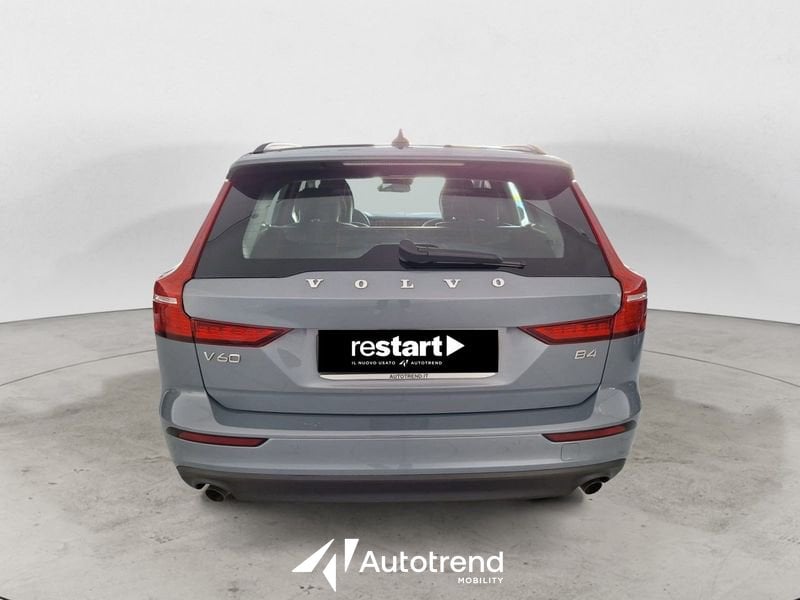 Volvo V60  B4 197+14 CV Mild Hybrid Diesel Automatica NAVI LED Momentum Business