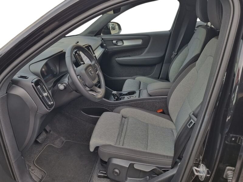 Volvo XC40  B3 163+14 CV Automatico LED Core