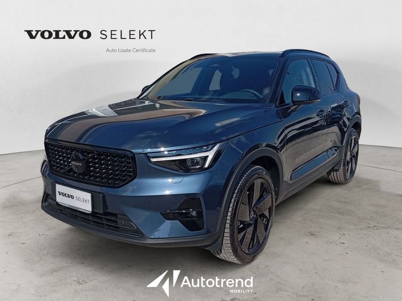 Volvo XC40  B3 163+14 CV Automatico TETTO LED Ultra Black Edition