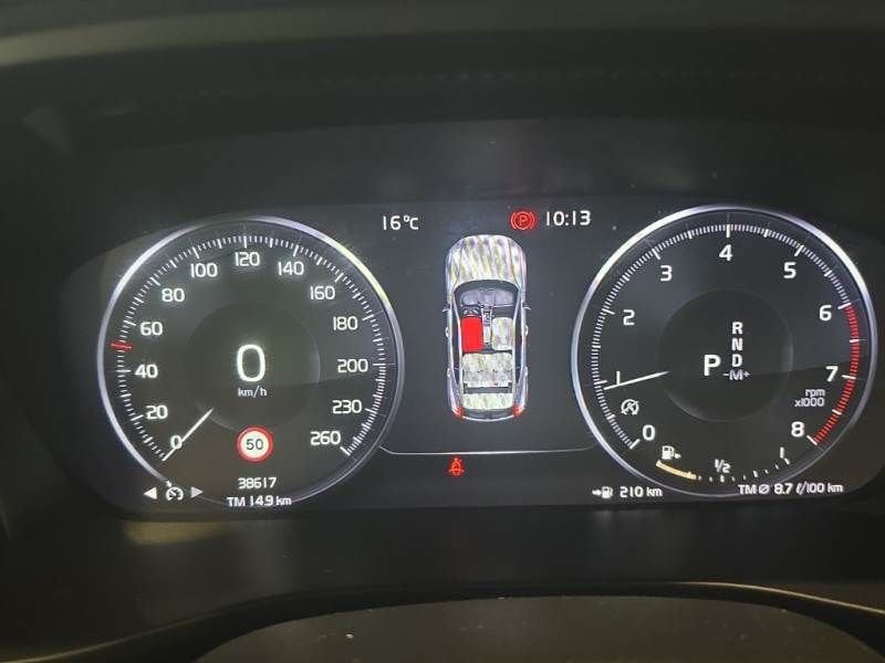 Volvo XC40  T2 129 CV Automatico Momentum Core
