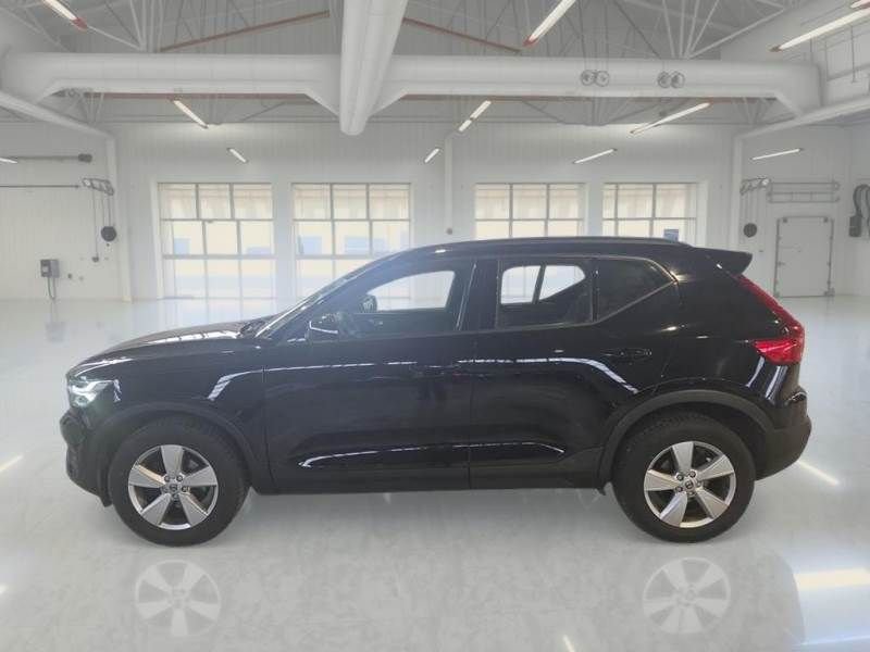 Volvo XC40  T2 129 CV Automatico Momentum Core