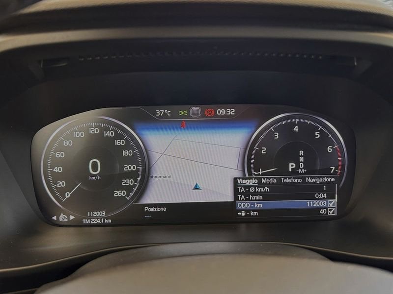 Volvo XC40  T2 129 CV Automatico Momentum Core