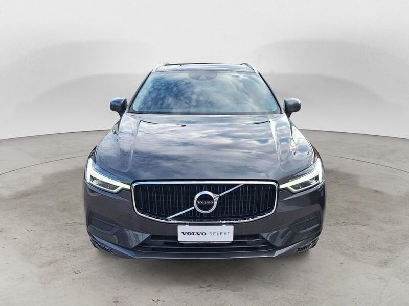 Volvo XC60  B4 197+14 CV AWD Automatica NAVI LED Momentum Pro