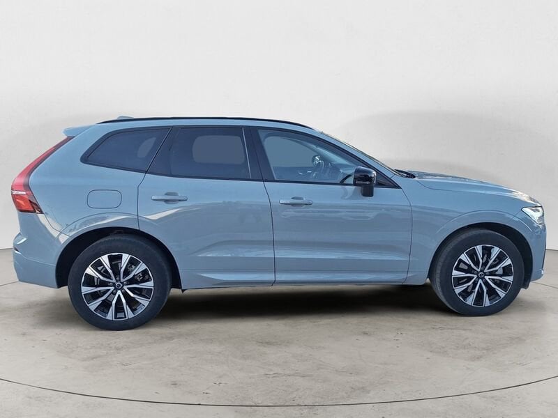 Volvo XC60  B4 197+14 CV Mild Hybrid Diesel Automatico Plus Dark N1 Autocarro
