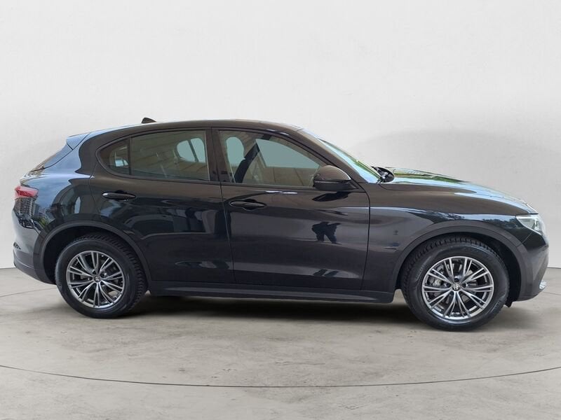 Alfa Romeo Stelvio  2.2 Turbo Diesel 160 CV Automatica AT8 Super Business RWD
