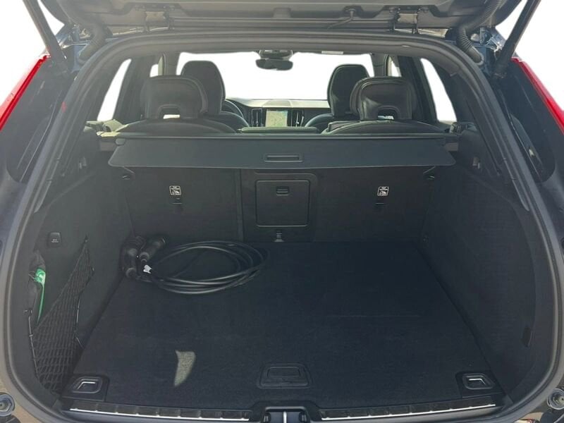 Volvo   T6 253+145 CV Plug-in hybrid AWD Automatico Ultra Black Edition