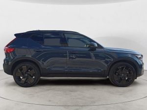Volvo XC40  B3 163+14 CV Automatico TETTO LED Ultra Black Edition