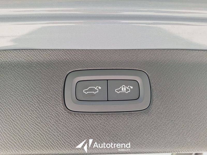 Volvo XC90  B5 235+14 CV AWD Mild Hybrid Diesel Automatico 7 Posti Core