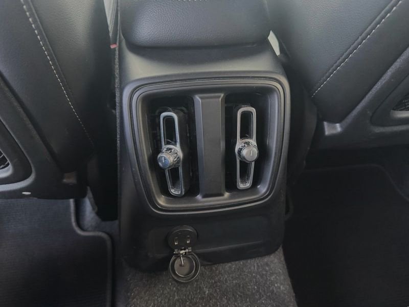 Volvo   T4 129+82 CV Plug-In Hybrid Recharge Plus Dark