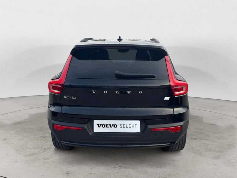 Volvo   T4 129+82 CV Plug-In Hybrid Recharge Plus Dark