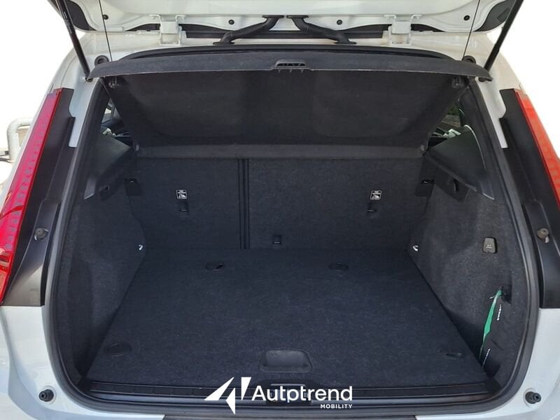 Volvo XC40  T2 129 CV Automatico Core N1 Autocarro