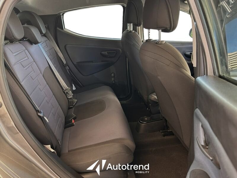 Lancia Ypsilon  1.0 FirefFly 70 CV Hybrid Oro S&S